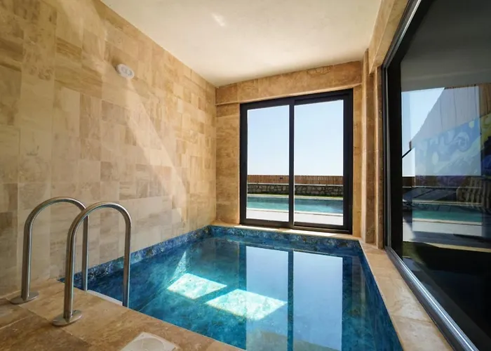 Legendary 1 Vilă Kumluova