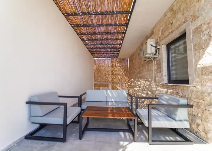 Legendary 1 Vilă Kumluova